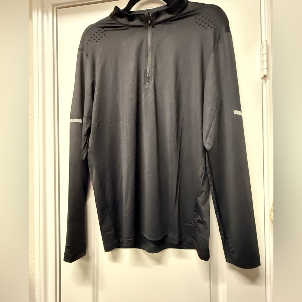 Lightweight Black Performance Jacket – Size Large – Reflective Detail
